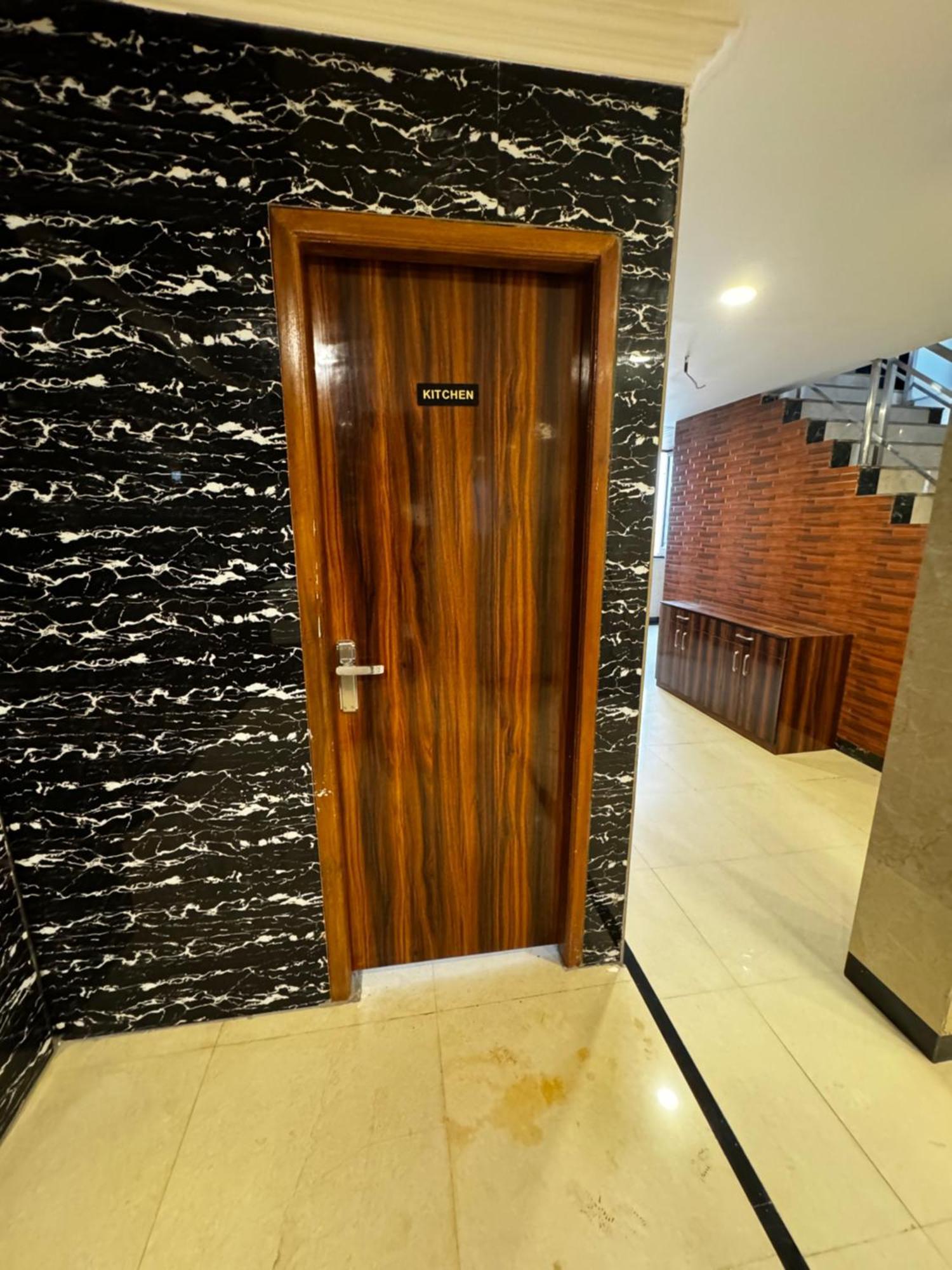 Hotel Walk Inn Faridabad Exterior foto